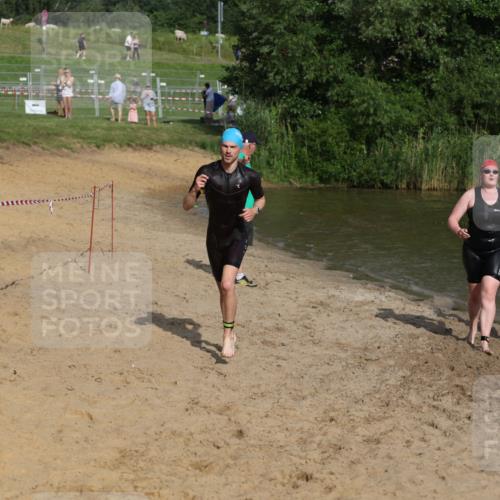 21.06.2026 - 29. Vierlanden-Triathlon Andreas Tolksdorf http://msf.ph/oto/9852997 21.06.2026 08:37:09 Schwimmen 24, 46, 63 meine-sportfotos.de