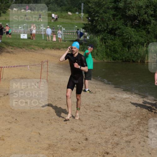 21.06.2026 - 29. Vierlanden-Triathlon Andreas Tolksdorf http://msf.ph/oto/9853000 21.06.2026 08:37:09 Schwimmen 24, 46, 63 meine-sportfotos.de