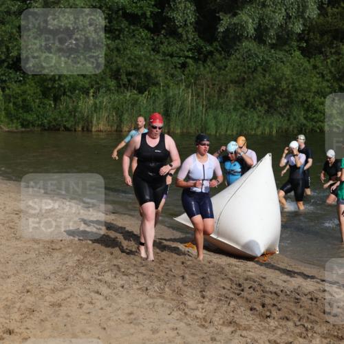 21.06.2026 - 29. Vierlanden-Triathlon Andreas Tolksdorf http://msf.ph/oto/9853003 21.06.2026 08:37:10 Schwimmen 46, 63 meine-sportfotos.de