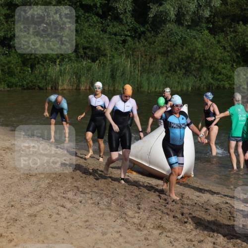 21.06.2026 - 29. Vierlanden-Triathlon Andreas Tolksdorf http://msf.ph/oto/9853022 21.06.2026 08:37:14 Schwimmen 46, 107 meine-sportfotos.de