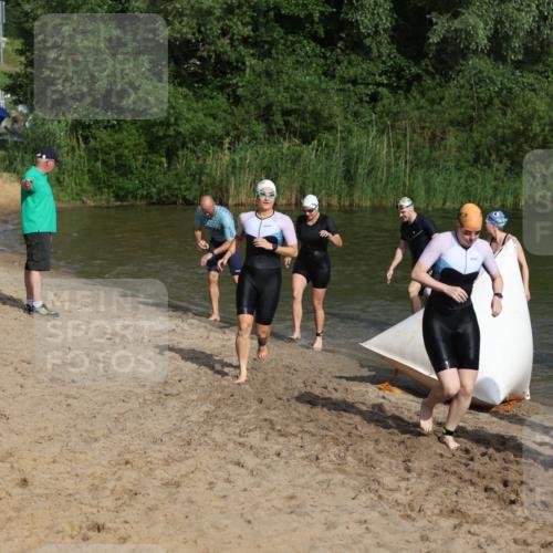 21.06.2026 - 29. Vierlanden-Triathlon Andreas Tolksdorf http://msf.ph/oto/9853025 21.06.2026 08:37:14 Schwimmen 46, 107 meine-sportfotos.de