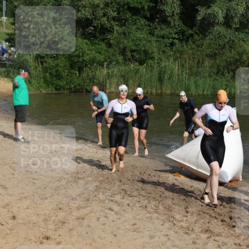 21.06.2026 - 29. Vierlanden-Triathlon Andreas Tolksdorf http://msf.ph/oto/9853027 21.06.2026 08:37:15 Schwimmen 46, 107 meine-sportfotos.de