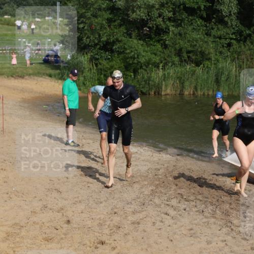 21.06.2026 - 29. Vierlanden-Triathlon Andreas Tolksdorf http://msf.ph/oto/9853049 21.06.2026 08:37:20 Schwimmen 31, 46, 107, 127 meine-sportfotos.de