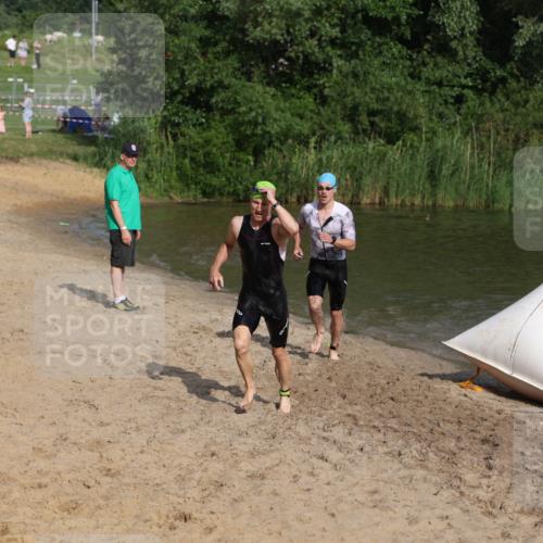 21.06.2026 - 29. Vierlanden-Triathlon Andreas Tolksdorf http://msf.ph/oto/9853070 21.06.2026 08:37:27 Schwimmen 31, 107, 127 meine-sportfotos.de