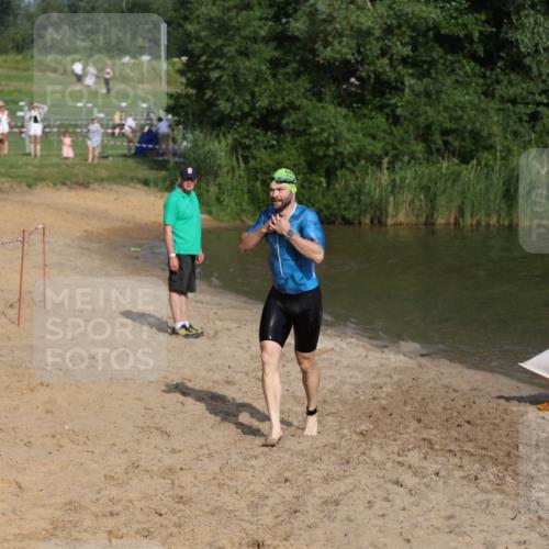 21.06.2026 - 29. Vierlanden-Triathlon Andreas Tolksdorf http://msf.ph/oto/9853099 21.06.2026 08:37:39 Schwimmen 36 meine-sportfotos.de