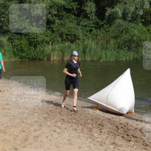 21.06.2026 - 29. Vierlanden-Triathlon Andreas Tolksdorf http://msf.ph/oto/9853115 21.06.2026 08:37:47 Schwimmen 37 meine-sportfotos.de