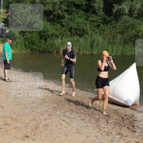 21.06.2026 - 29. Vierlanden-Triathlon Andreas Tolksdorf http://msf.ph/oto/9853132 21.06.2026 08:37:55 Schwimmen 13, 37 meine-sportfotos.de