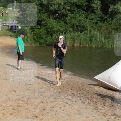 21.06.2026 - 29. Vierlanden-Triathlon Andreas Tolksdorf http://msf.ph/oto/9853143 21.06.2026 08:37:56 Schwimmen 13, 37 meine-sportfotos.de
