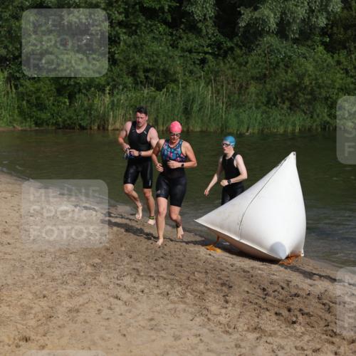 21.06.2026 - 29. Vierlanden-Triathlon Andreas Tolksdorf http://msf.ph/oto/9853145 21.06.2026 08:38:01 Schwimmen 13, 37 meine-sportfotos.de