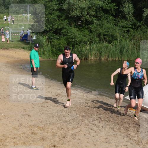 21.06.2026 - 29. Vierlanden-Triathlon Andreas Tolksdorf http://msf.ph/oto/9853159 21.06.2026 08:38:02 Schwimmen 13, 37 meine-sportfotos.de