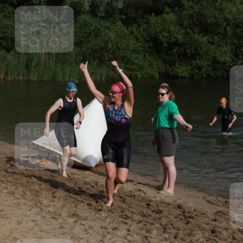 21.06.2026 - 29. Vierlanden-Triathlon Andreas Tolksdorf http://msf.ph/oto/9853162 21.06.2026 08:38:03 Schwimmen 13, 37 meine-sportfotos.de