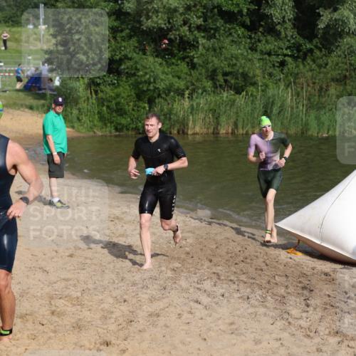 21.06.2026 - 29. Vierlanden-Triathlon Andreas Tolksdorf http://msf.ph/oto/9853178 21.06.2026 08:38:16 Schwimmen 12, 45, 57, 76, 77 meine-sportfotos.de