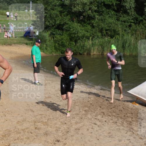 21.06.2026 - 29. Vierlanden-Triathlon Andreas Tolksdorf http://msf.ph/oto/9853183 21.06.2026 08:38:17 Schwimmen 12, 45, 57, 76, 77 meine-sportfotos.de