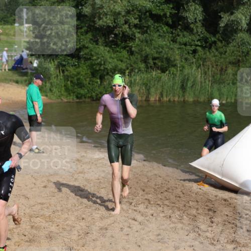 21.06.2026 - 29. Vierlanden-Triathlon Andreas Tolksdorf http://msf.ph/oto/9853189 21.06.2026 08:38:18 Schwimmen 12, 45, 57, 76, 77 meine-sportfotos.de