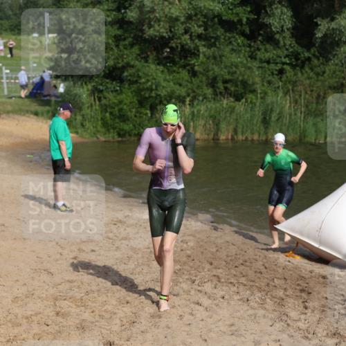 21.06.2026 - 29. Vierlanden-Triathlon Andreas Tolksdorf http://msf.ph/oto/9853192 21.06.2026 08:38:18 Schwimmen 12, 45, 57, 76, 77 meine-sportfotos.de