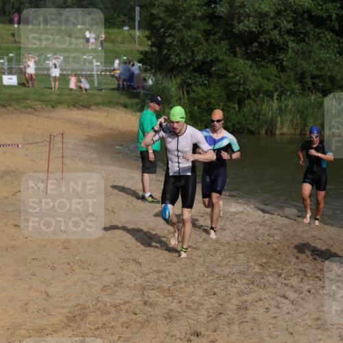 21.06.2026 - 29. Vierlanden-Triathlon Andreas Tolksdorf http://msf.ph/oto/9853198 21.06.2026 08:38:25 Schwimmen 12, 57 meine-sportfotos.de