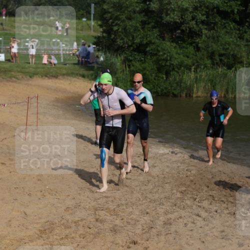 21.06.2026 - 29. Vierlanden-Triathlon Andreas Tolksdorf http://msf.ph/oto/9853201 21.06.2026 08:38:25 Schwimmen 12, 57 meine-sportfotos.de