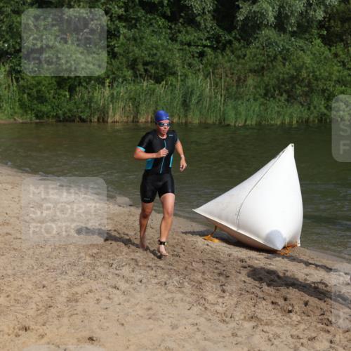 21.06.2026 - 29. Vierlanden-Triathlon Andreas Tolksdorf http://msf.ph/oto/9853207 21.06.2026 08:38:27 Schwimmen 12, 57 meine-sportfotos.de