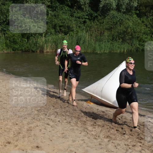 21.06.2026 - 29. Vierlanden-Triathlon Andreas Tolksdorf http://msf.ph/oto/9853227 21.06.2026 08:38:47 Schwimmen 60, 82 meine-sportfotos.de