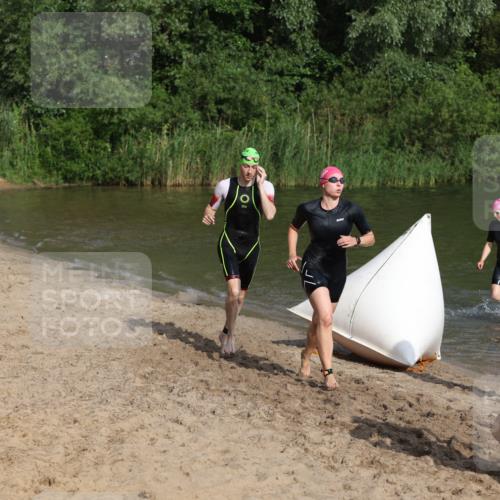 21.06.2026 - 29. Vierlanden-Triathlon Andreas Tolksdorf http://msf.ph/oto/9853230 21.06.2026 08:38:48 Schwimmen 60, 61, 82 meine-sportfotos.de