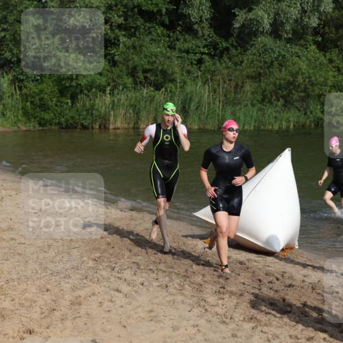 21.06.2026 - 29. Vierlanden-Triathlon Andreas Tolksdorf http://msf.ph/oto/9853232 21.06.2026 08:38:48 Schwimmen 60, 61, 82 meine-sportfotos.de