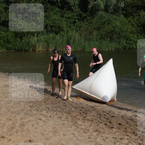 21.06.2026 - 29. Vierlanden-Triathlon Andreas Tolksdorf http://msf.ph/oto/9853252 21.06.2026 08:38:53 Schwimmen 60, 61, 82 meine-sportfotos.de