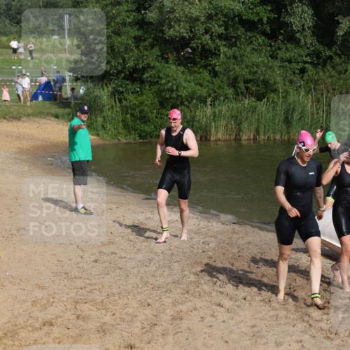 21.06.2026 - 29. Vierlanden-Triathlon Andreas Tolksdorf http://msf.ph/oto/9853259 21.06.2026 08:38:56 Schwimmen 61, 82 meine-sportfotos.de