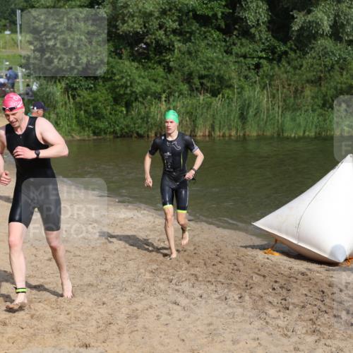 21.06.2026 - 29. Vierlanden-Triathlon Andreas Tolksdorf http://msf.ph/oto/9853280 21.06.2026 08:38:58 Schwimmen 10, 61, 82 meine-sportfotos.de