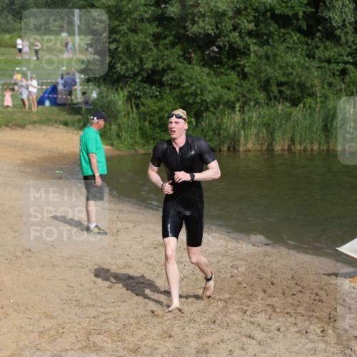 21.06.2026 - 29. Vierlanden-Triathlon Andreas Tolksdorf http://msf.ph/oto/9853301 21.06.2026 08:39:07 Schwimmen 10 meine-sportfotos.de