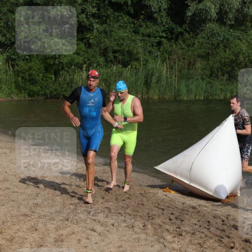 21.06.2026 - 29. Vierlanden-Triathlon Andreas Tolksdorf http://msf.ph/oto/9853324 21.06.2026 08:39:19 Schwimmen 32, 155, 166, 212 meine-sportfotos.de