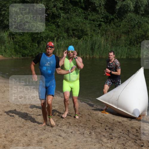 21.06.2026 - 29. Vierlanden-Triathlon Andreas Tolksdorf http://msf.ph/oto/9853333 21.06.2026 08:39:19 Schwimmen 32, 155, 166, 212 meine-sportfotos.de