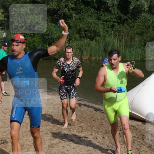 21.06.2026 - 29. Vierlanden-Triathlon Andreas Tolksdorf http://msf.ph/oto/9853338 21.06.2026 08:39:21 Schwimmen 3, 32, 155, 166, 212 meine-sportfotos.de