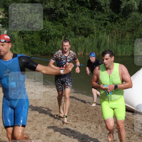21.06.2026 - 29. Vierlanden-Triathlon Andreas Tolksdorf http://msf.ph/oto/9853341 21.06.2026 08:39:21 Schwimmen 3, 32, 155, 166, 212 meine-sportfotos.de