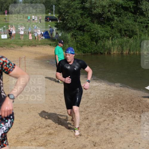 21.06.2026 - 29. Vierlanden-Triathlon Andreas Tolksdorf http://msf.ph/oto/9853351 21.06.2026 08:39:24 Schwimmen 3, 32, 155, 166, 212 meine-sportfotos.de