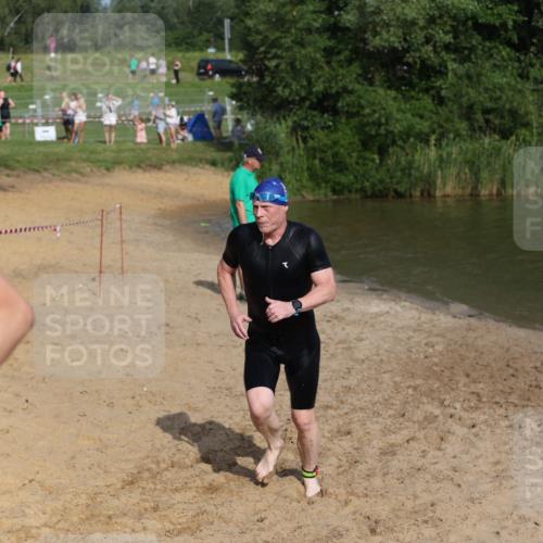 21.06.2026 - 29. Vierlanden-Triathlon Andreas Tolksdorf http://msf.ph/oto/9853353 21.06.2026 08:39:24 Schwimmen 3, 32, 155, 166, 212 meine-sportfotos.de