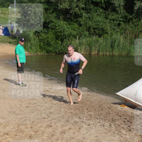 21.06.2026 - 29. Vierlanden-Triathlon Andreas Tolksdorf http://msf.ph/oto/9853360 21.06.2026 08:39:28 Schwimmen 3, 106, 155 meine-sportfotos.de