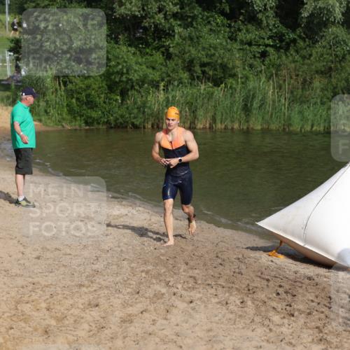 21.06.2026 - 29. Vierlanden-Triathlon Andreas Tolksdorf http://msf.ph/oto/9853374 21.06.2026 08:39:35 Schwimmen 3, 72, 106 meine-sportfotos.de