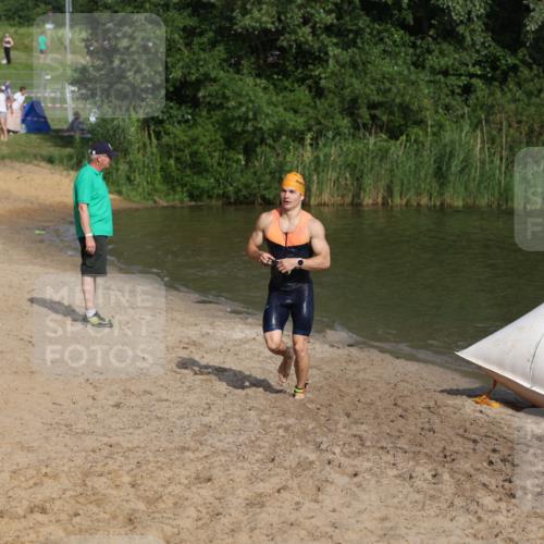 21.06.2026 - 29. Vierlanden-Triathlon Andreas Tolksdorf http://msf.ph/oto/9853384 21.06.2026 08:39:36 Schwimmen 3, 72, 106 meine-sportfotos.de