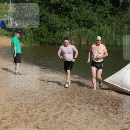 21.06.2026 - 29. Vierlanden-Triathlon Andreas Tolksdorf http://msf.ph/oto/9853392 21.06.2026 08:39:42 Schwimmen 72, 103 meine-sportfotos.de