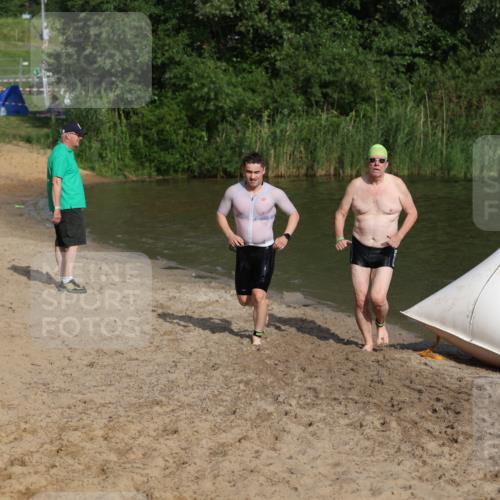 21.06.2026 - 29. Vierlanden-Triathlon Andreas Tolksdorf http://msf.ph/oto/9853394 21.06.2026 08:39:42 Schwimmen 72, 103 meine-sportfotos.de
