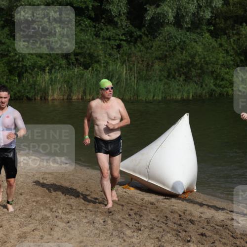 21.06.2026 - 29. Vierlanden-Triathlon Andreas Tolksdorf http://msf.ph/oto/9853401 21.06.2026 08:39:44 Schwimmen 72, 103 meine-sportfotos.de