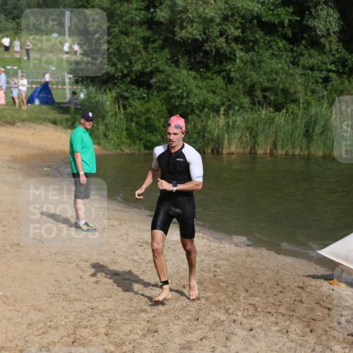 21.06.2026 - 29. Vierlanden-Triathlon Andreas Tolksdorf http://msf.ph/oto/9853413 21.06.2026 08:39:51 Schwimmen 7, 72, 103 meine-sportfotos.de