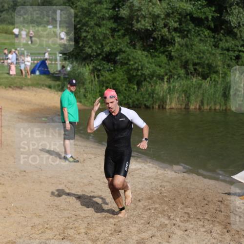 21.06.2026 - 29. Vierlanden-Triathlon Andreas Tolksdorf http://msf.ph/oto/9853418 21.06.2026 08:39:51 Schwimmen 7, 72, 103 meine-sportfotos.de