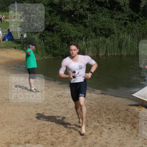 21.06.2026 - 29. Vierlanden-Triathlon Andreas Tolksdorf http://msf.ph/oto/9853423 21.06.2026 08:40:01 Schwimmen 7, 21, 55, 78, 109 meine-sportfotos.de