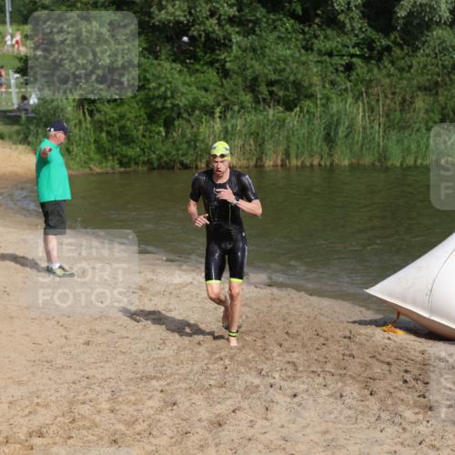 21.06.2026 - 29. Vierlanden-Triathlon Andreas Tolksdorf http://msf.ph/oto/9853445 21.06.2026 08:40:04 Schwimmen 7, 21, 55, 78, 109 meine-sportfotos.de
