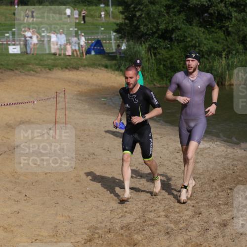 21.06.2026 - 29. Vierlanden-Triathlon Andreas Tolksdorf http://msf.ph/oto/9853462 21.06.2026 08:40:09 Schwimmen 21, 51, 55, 78, 109 meine-sportfotos.de