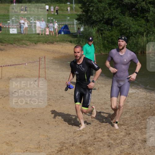 21.06.2026 - 29. Vierlanden-Triathlon Andreas Tolksdorf http://msf.ph/oto/9853464 21.06.2026 08:40:09 Schwimmen 21, 51, 55, 78, 109 meine-sportfotos.de