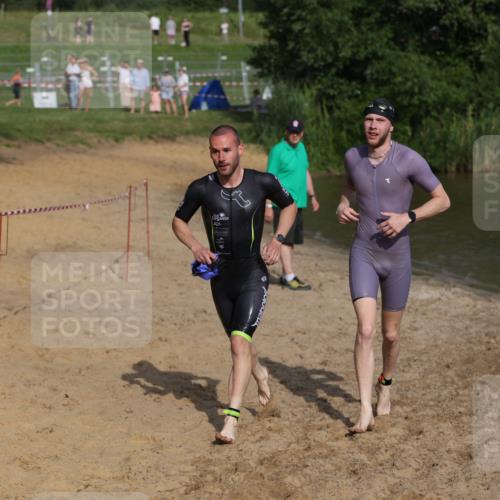 21.06.2026 - 29. Vierlanden-Triathlon Andreas Tolksdorf http://msf.ph/oto/9853467 21.06.2026 08:40:10 Schwimmen 51, 55, 78, 109 meine-sportfotos.de