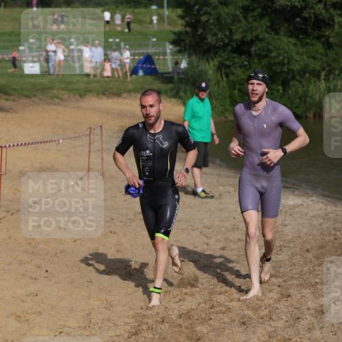 21.06.2026 - 29. Vierlanden-Triathlon Andreas Tolksdorf http://msf.ph/oto/9853468 21.06.2026 08:40:10 Schwimmen 51, 55, 78, 109 meine-sportfotos.de