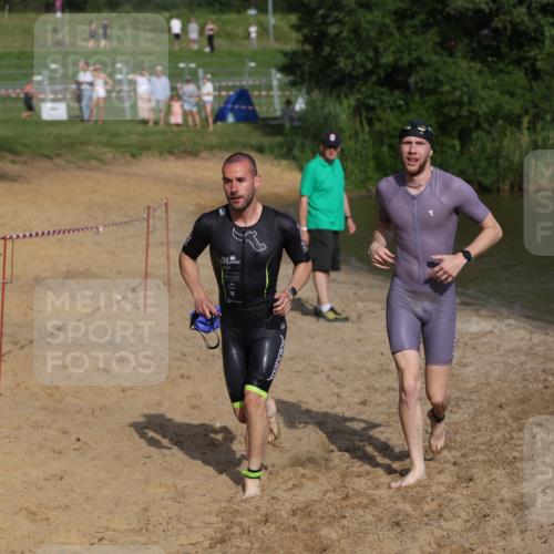 21.06.2026 - 29. Vierlanden-Triathlon Andreas Tolksdorf http://msf.ph/oto/9853469 21.06.2026 08:40:10 Schwimmen 51, 55, 78, 109 meine-sportfotos.de
